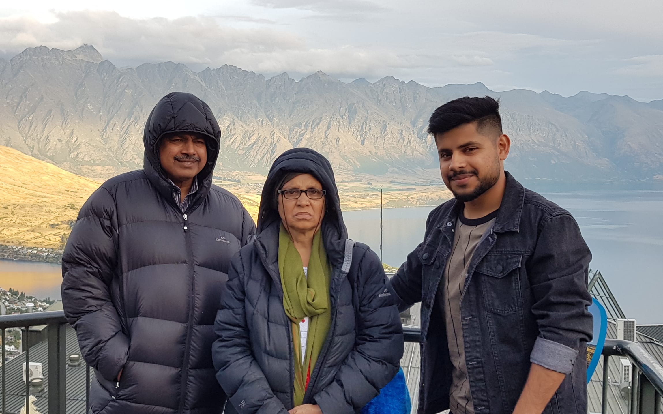 Maheboob Allarakha Khokhar with his wife and son, Imran.