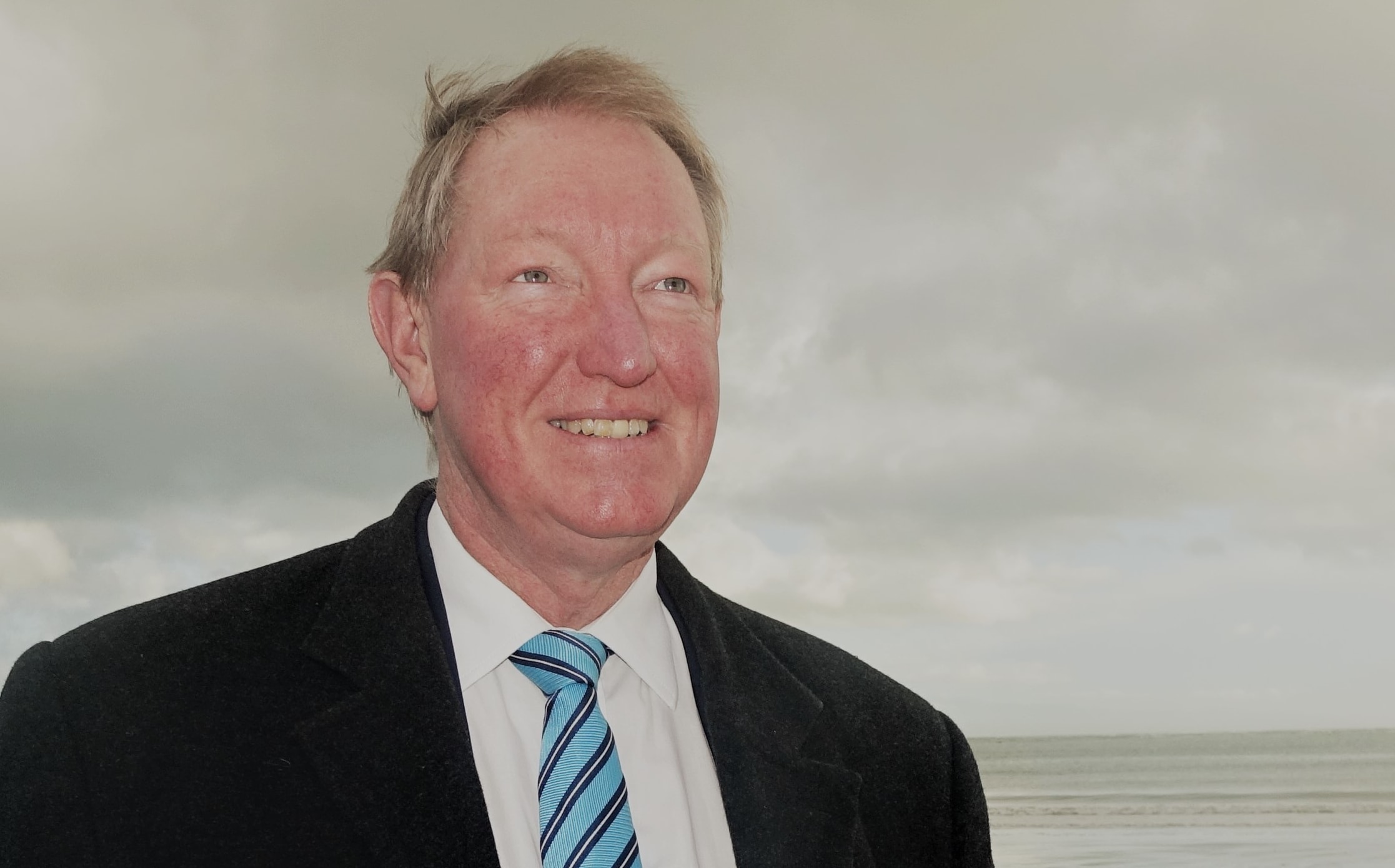Nelson MP Dr Nick Smith on Tahunanui Beach