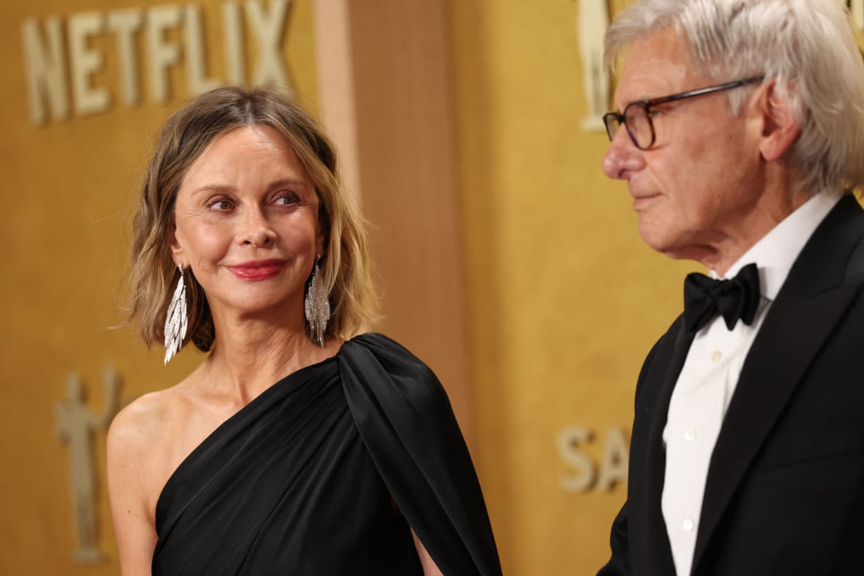 US actress Calista Flockhart and US actor Harrison Ford attend the 32nd Annual Actor Awards at the Shrine Auditorium in Los Angeles on March 1, 2026. (Photo by Patrick T. Fallon / AFP)