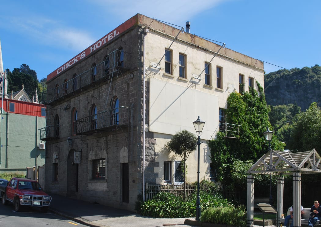 Port Chalmers' Chick's Hotel