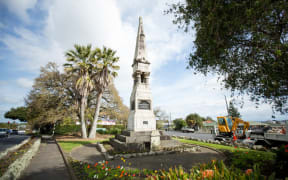 The memorial commemorates Colonel Marmaduke George Nixon, who commanded the Colonial Defence Force Cavalry during the Waikato War.
