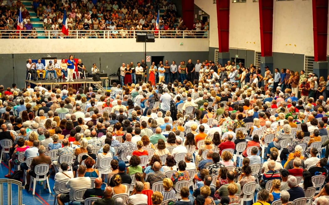 Pro-France parties leaders speaking on 19 February 2025 in Nouméa’s Anse Vata multi-purpose hall.