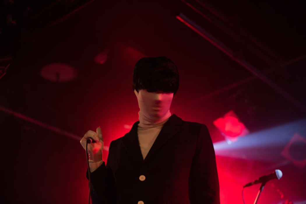 Jonathan Bree performs live