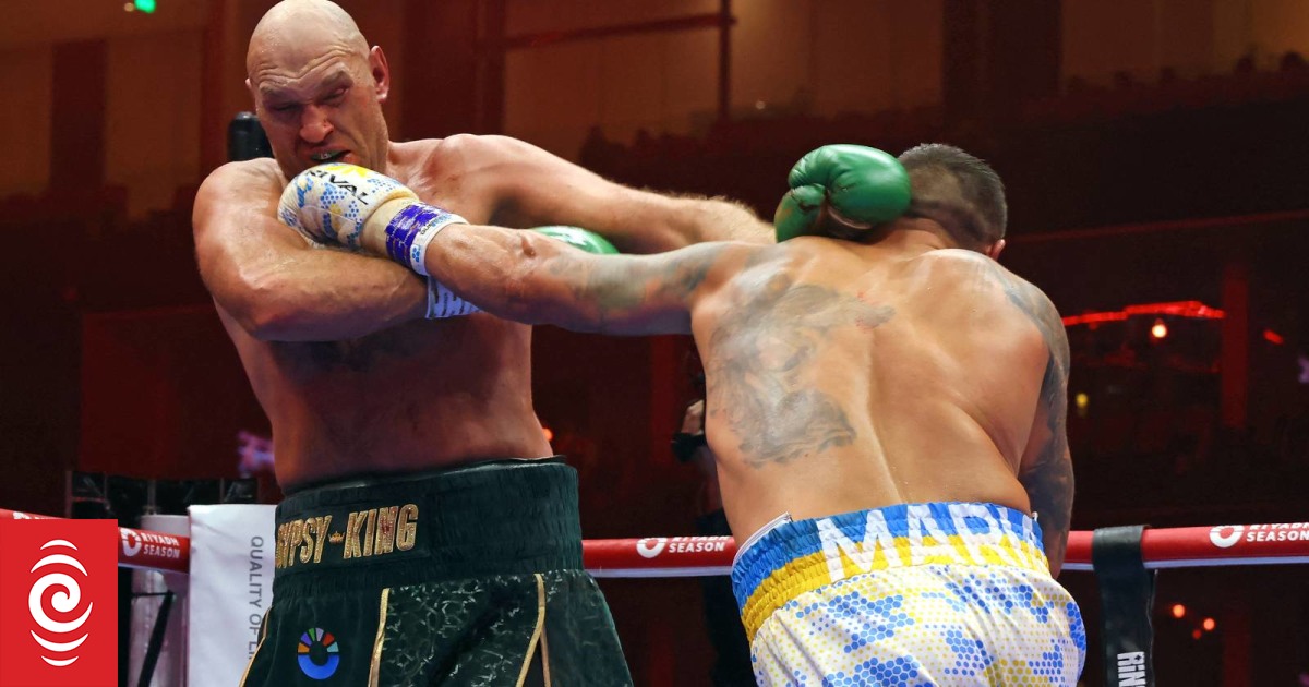 Boxing: Usyk v Fury rematch confirmed for December | RNZ News