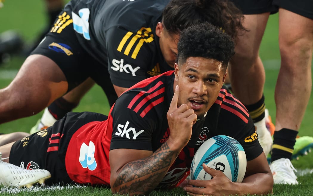 Leicester Fainga'anuku scores a try at Forsyth Barr Stadium for the Crusaders