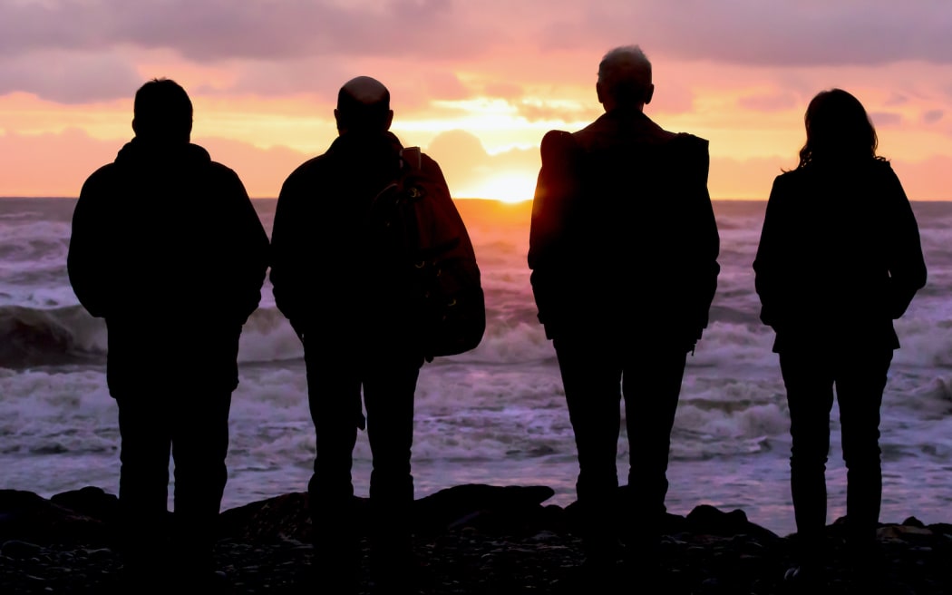 The Bats release their 11th album 'Corner Coming Up'.