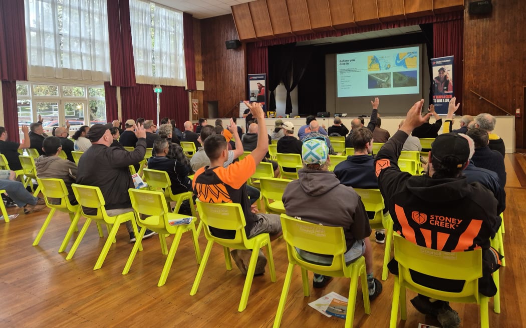 Several of the almost 50 boaties at Titirangi Community Centre raised their hand when asked who had crossed the notoriously dangerous west coast bar.