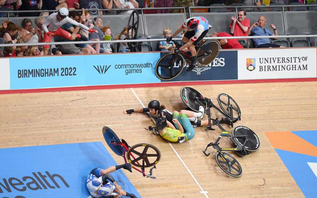 Commonwealth Games cycling crash  England Matt Walls heads into the crowd in a crash.
New Zealand's George Jackson involved in crash