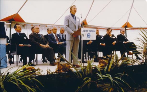 The opening of Winstone Samsung Industries Ltd Karioi Pulp Mill in 1979.