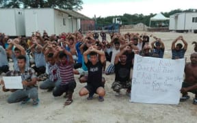 117th daily protest on Manus Island, West Lorengau, 27-11-17