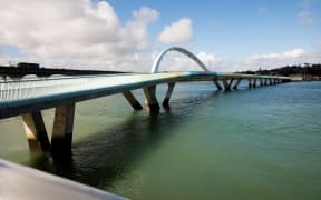 Ngā Hau Māngere - the newly built Māngere Bridge.