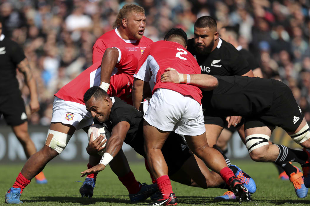 Siua Maile tackles Sevu Reece on test debut against the All Blacks.