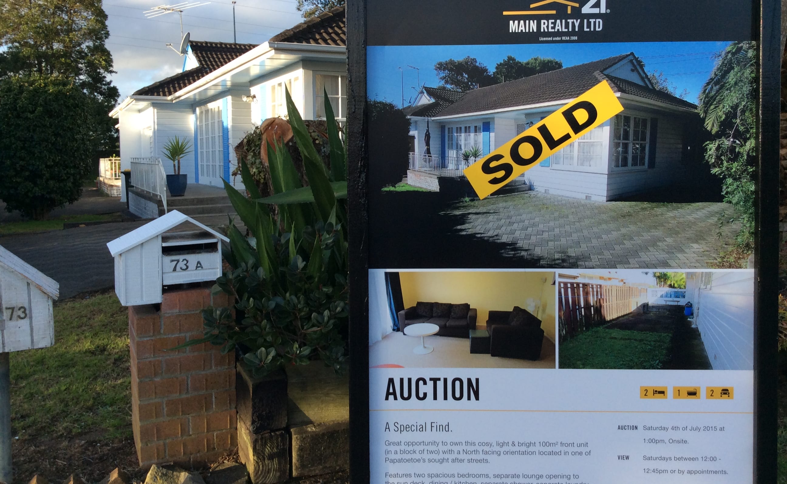 Real Estate sold sign