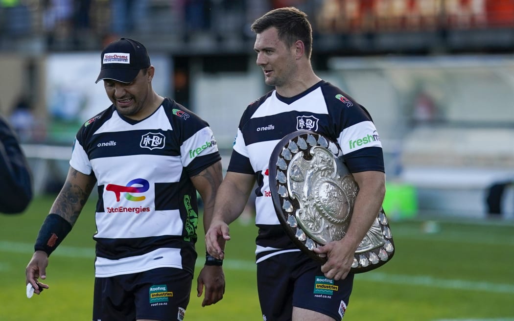 Hawke's Bay captain Ash Dixon (left) Jason Long