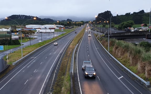 Traffic starting to build near the old Mercer checkpoint.