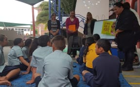 The Green Party launched a new policy to make te reo Māori a core subject at Finlayson Park School today.