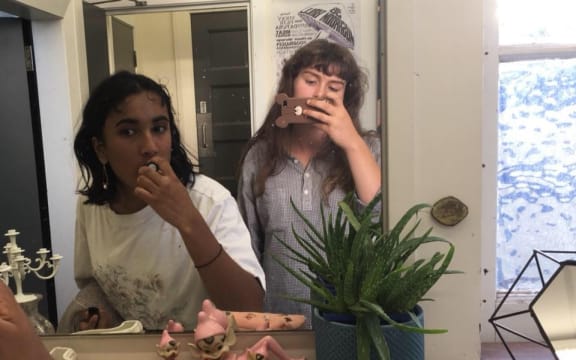 Fruit Juice Parade (Tharushi Bowatte, Shannen Petersen)