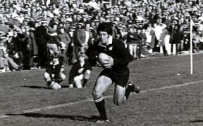 Bryan Williams playing for the All Blacks