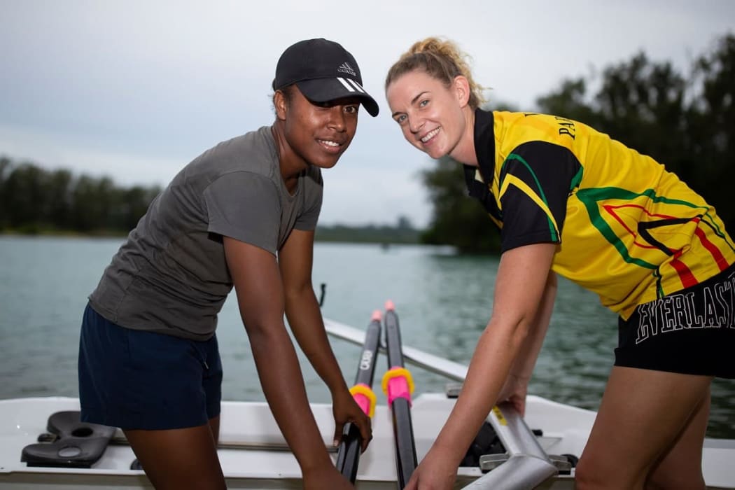 Jessica Richardson (R) is a former elite rower who spent three years as an Australia Volunteer in Vanuatu.