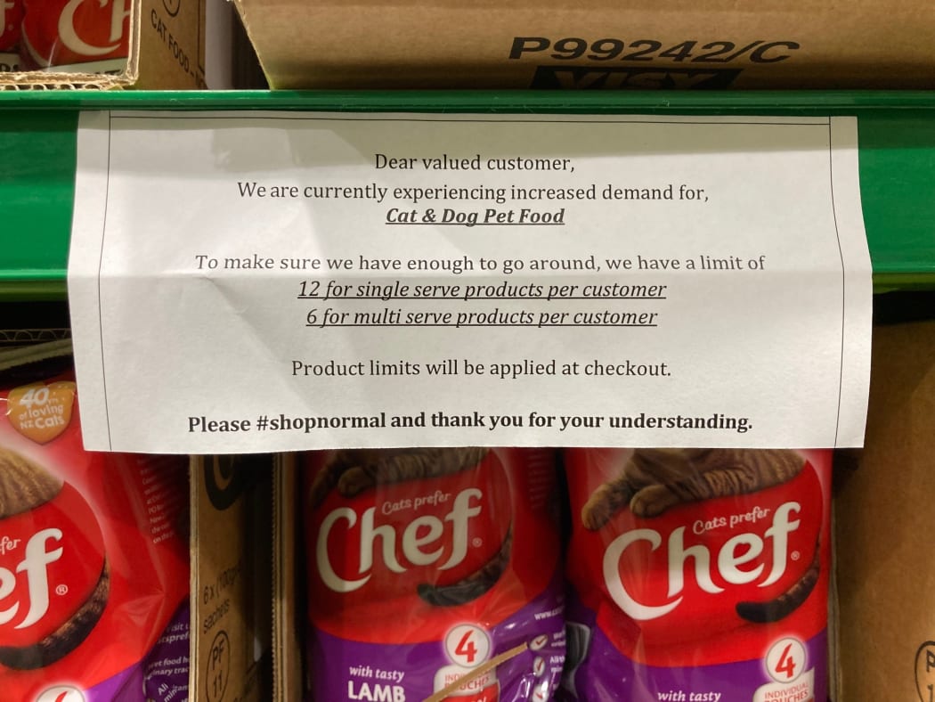Pet food shortages are running high over the Covid-19 delta outbreak in Aotearoa at this Pak’n Save.