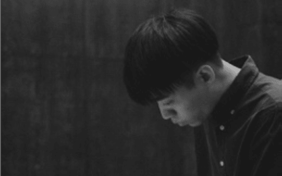 publicity shot of Taiwanese composer Tsu-Yao Yang