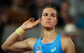 France's Lois Boisson reacts to the crowd during the 2025 French Open.
