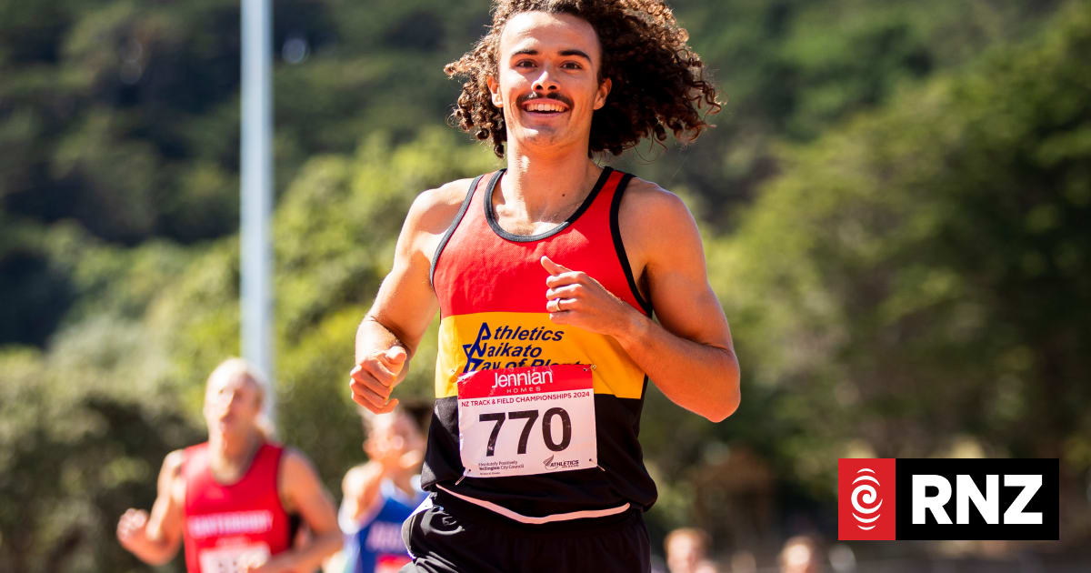 Sam Tanner bolts to national 1500 metre title | RNZ