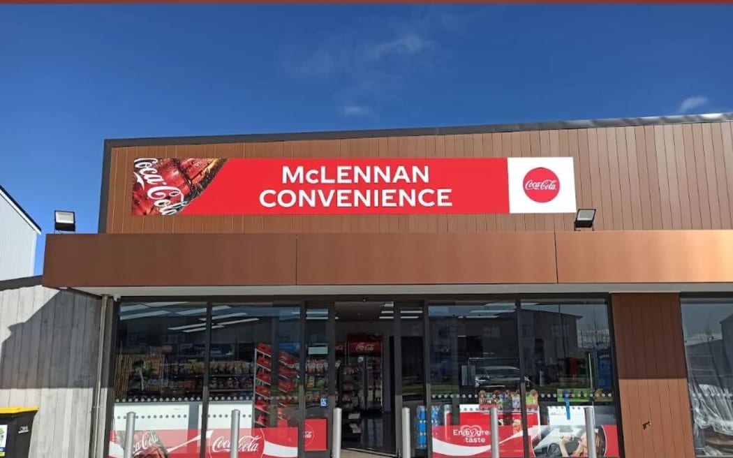 McLennan Grocery Shop in Papakura has lost its right to sell alcohol.