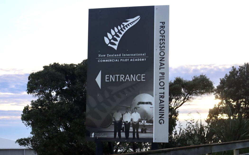 The New Zealand International Commercial Pilot Academy in Whanganui has been grounded because of a safety investigation by the Civil Aviation Authority.