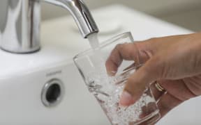 Generic water into glass