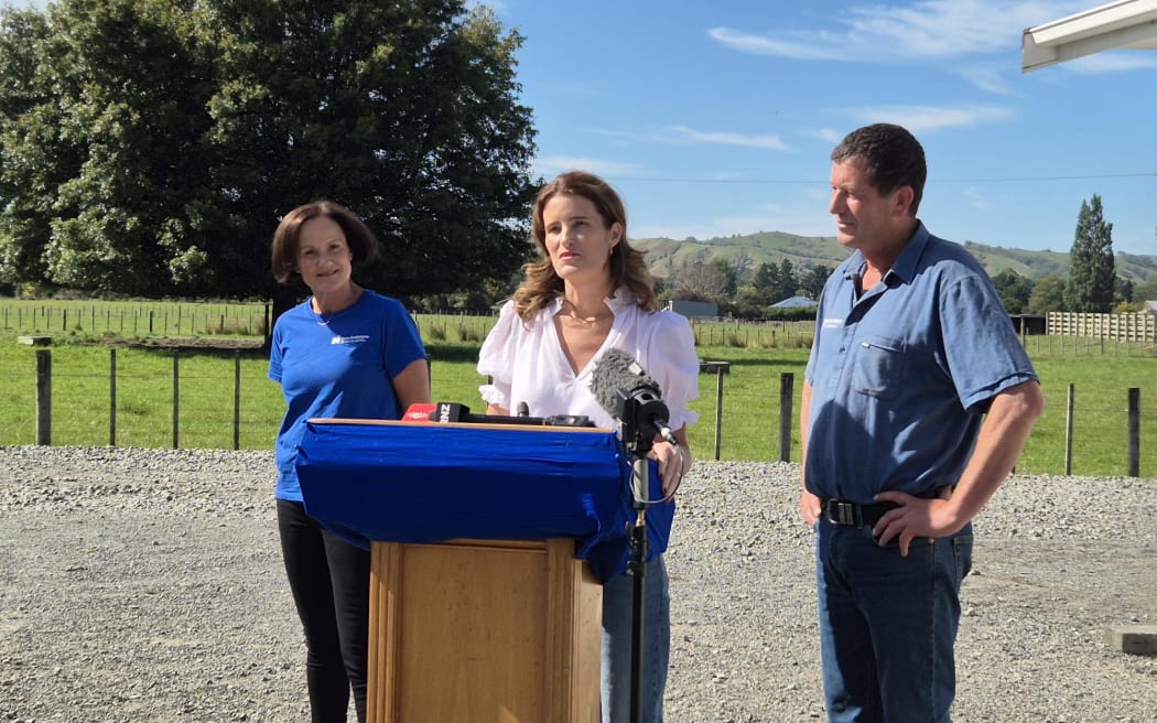 Finance Minister Nicola Willis announces changes to KiwiSaver for live-in service workers, on Sunday 1 March 2026, alongside Rangitīkei MPs Suze Redmayne and Mike Butterick, at his Wairarapa farm.