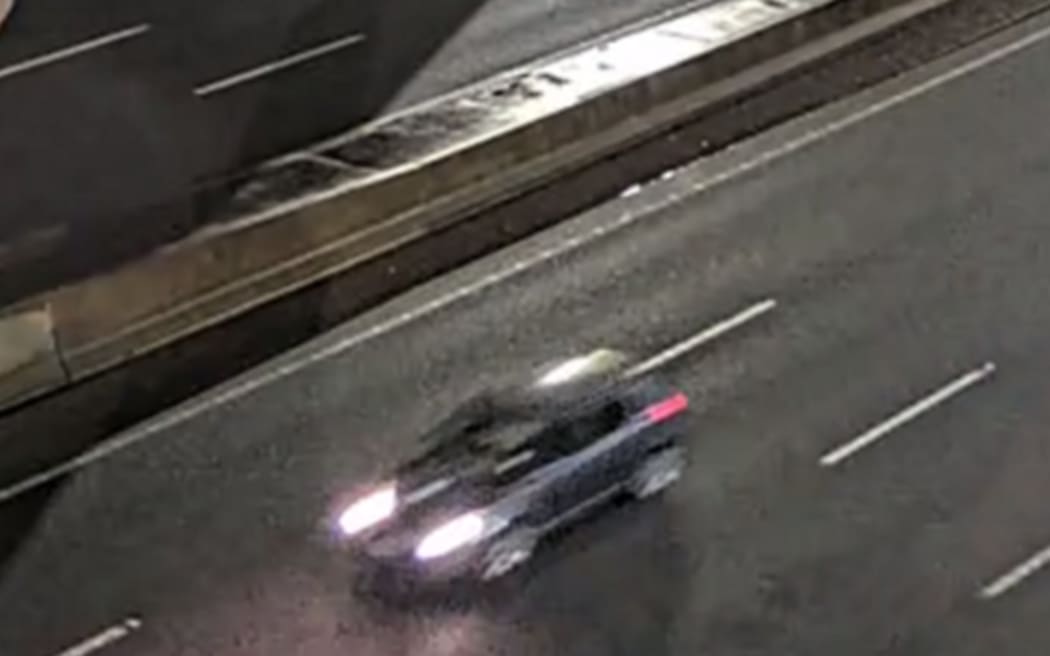 Police are looking to speak to the driver and passengers of this small silver hatchback seen driving through SH16, heading north, in the early hours of 24 September, 2023.