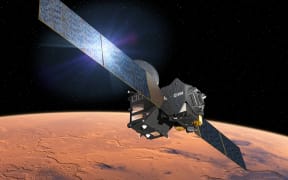 There has been contact with the Mars lander Schiaparelli since it behaved unexpectedly during its descent to the Red Planet.
