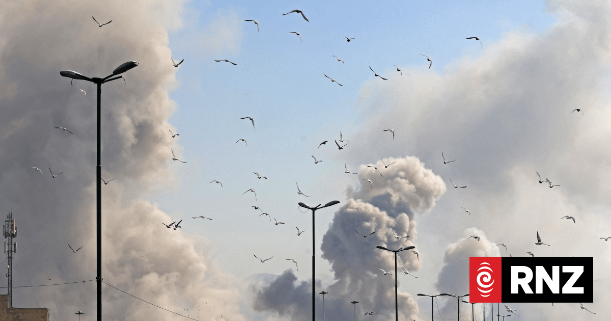Kiwis in Tehran warned of toxic hazards following US-Israel strikes - RNZ