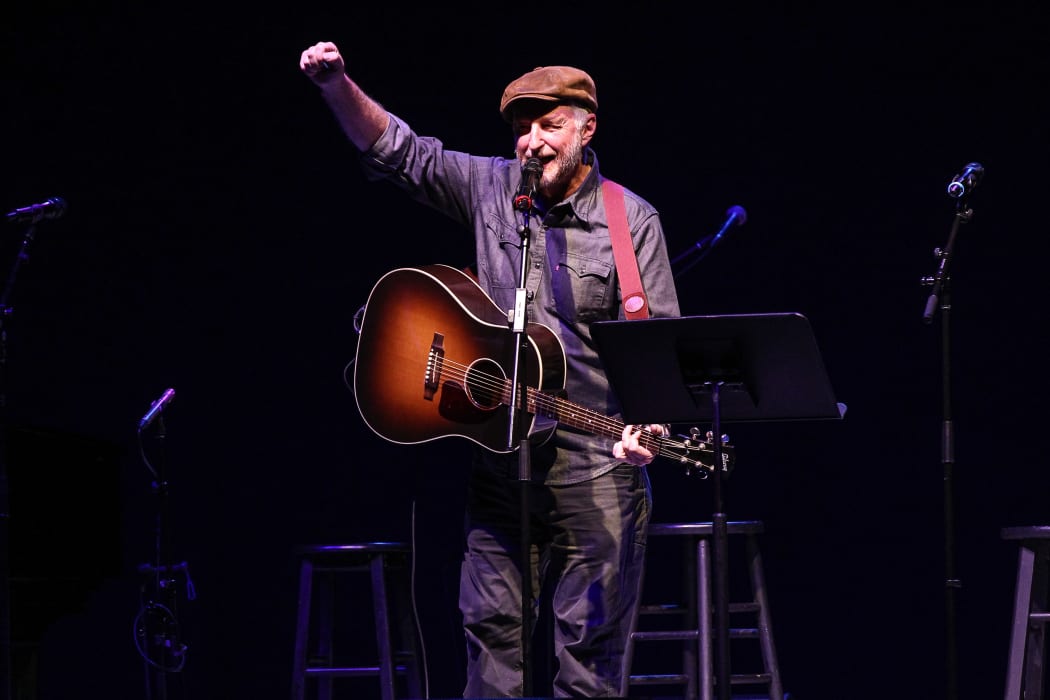 Billy Bragg performs in Nashville 2017.