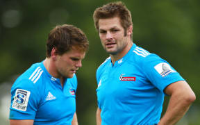 Matt Todd (L) and Richie McCaw