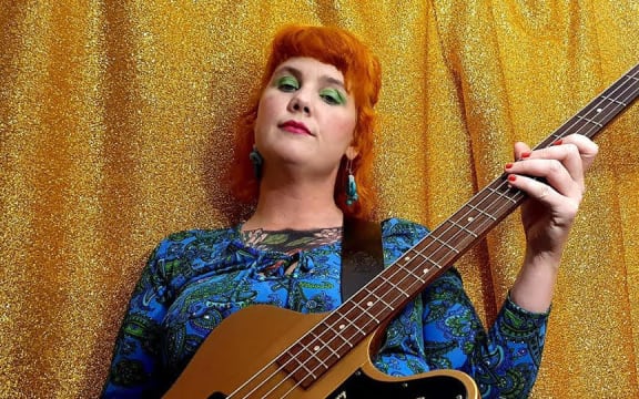 Kiki Van Newtown of Giantess