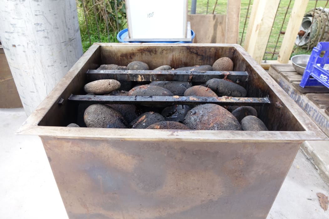Te Kohatu Hangi Cookers use natural river stones.