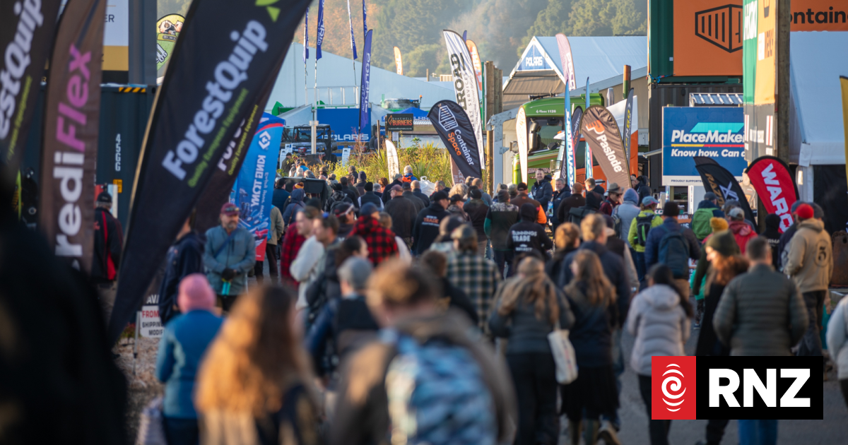 Tractors, utes and agri-technology attract thousan
