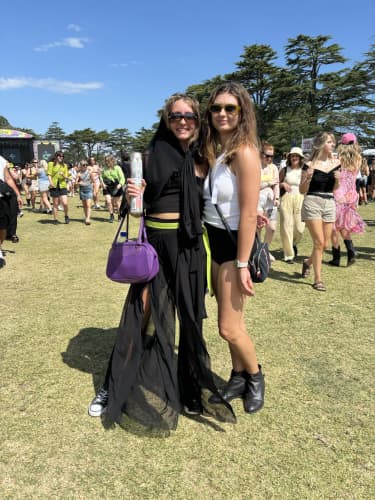 i-want-to-be-as-naked-as-legally-possible-the-many-looks-of-laneway