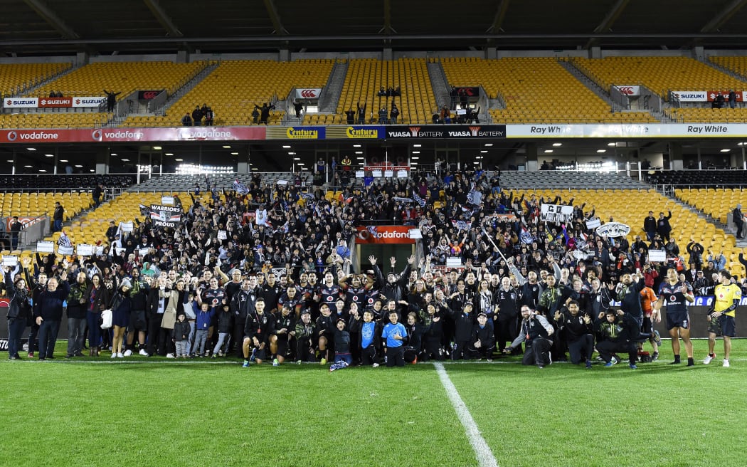 Warriors and fans at Mt Smart Stadium 2015.