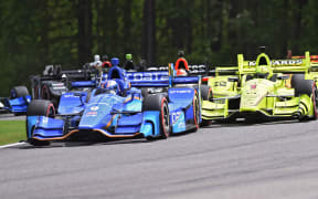 Scott Dixon leads in Alabama