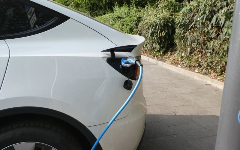 Tesla remotely disabled fast-charging on damaged cars, owner's legal ...