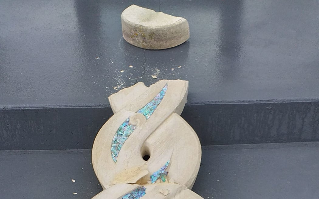 A memorial sculpture for the victims of the 2014 Winz shooting was vandalised for a second time last week.