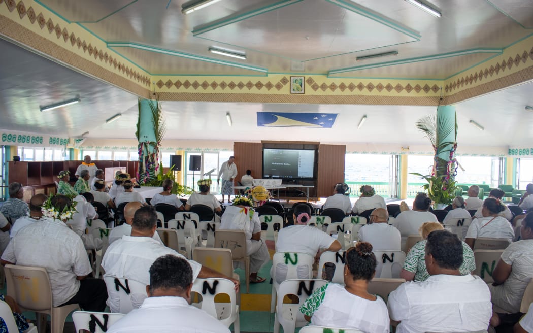 Locals on Nukunonu gathered at the Talikilagi Falefono to view the live broadcast across the three atolls, to its project partners and the Tokelauan diaspora around the world.