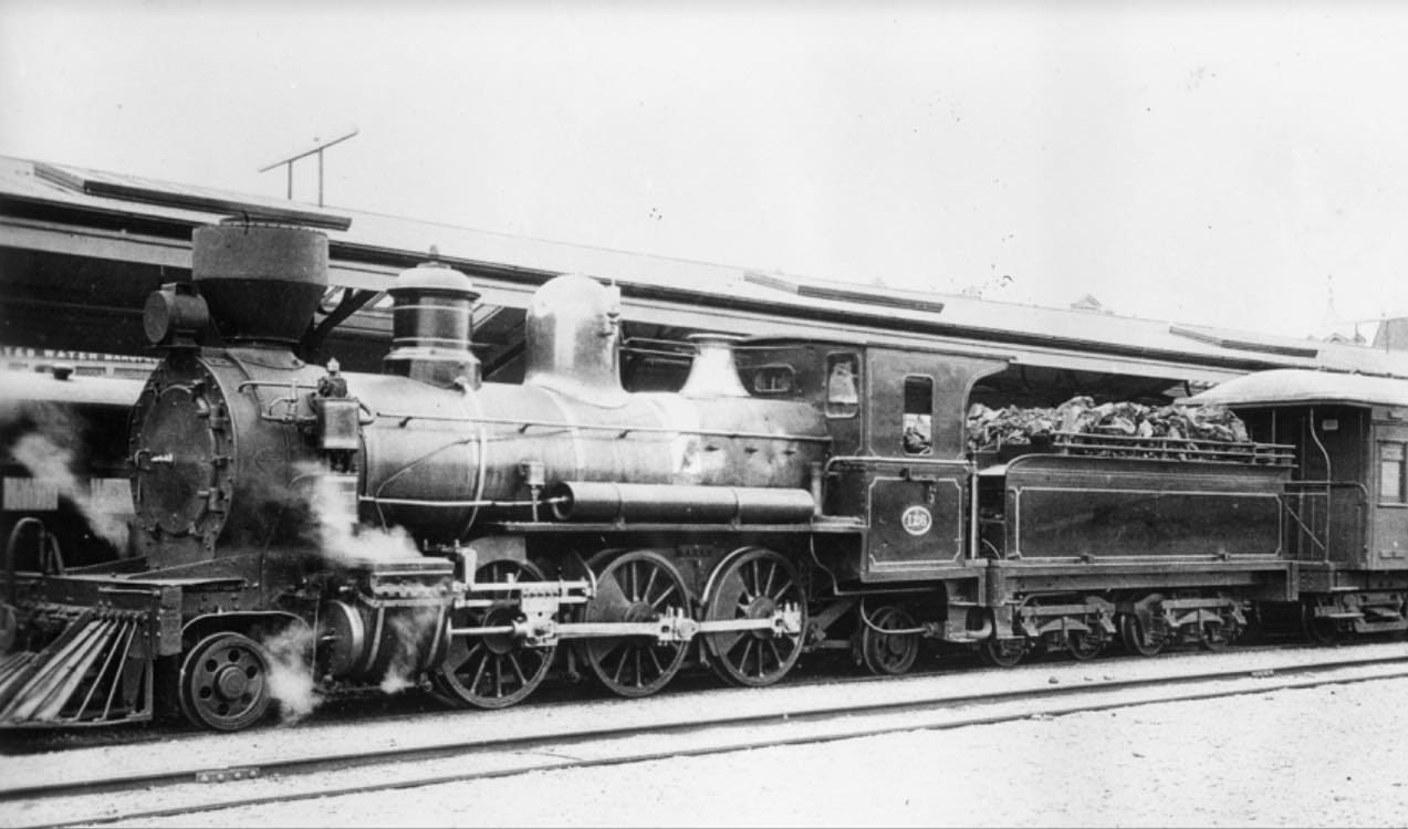 New Zealand Rail's V-Class locomotives in 1885.