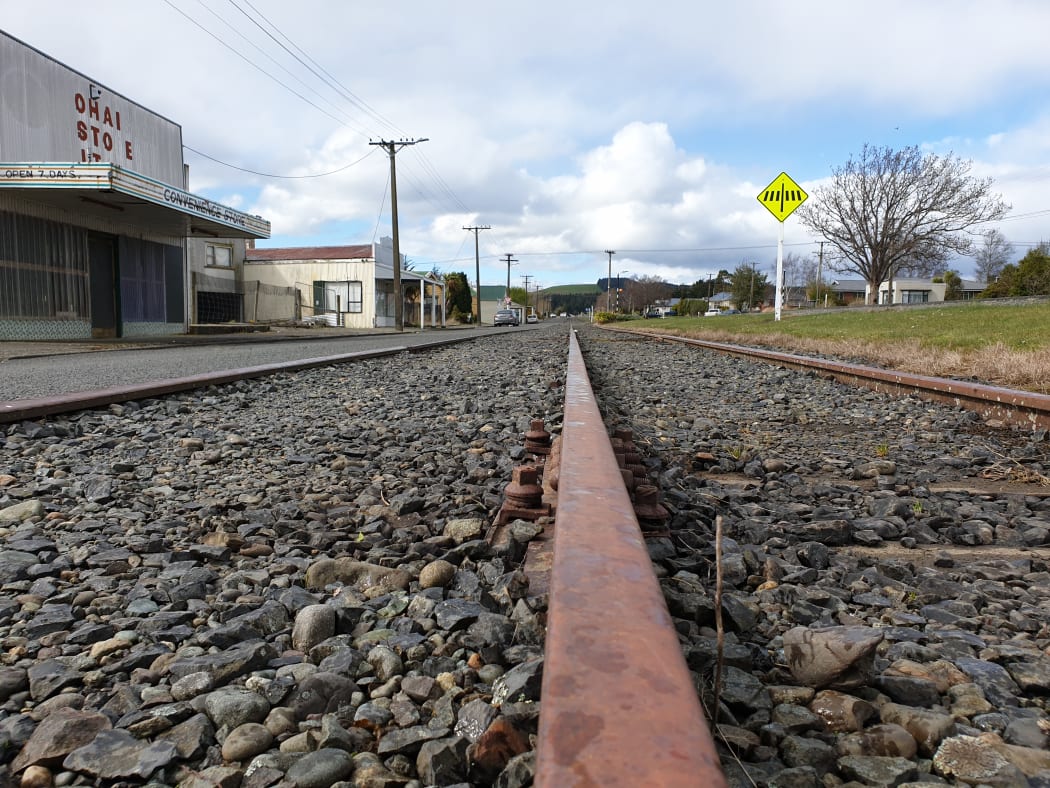 Ohai rail tracks