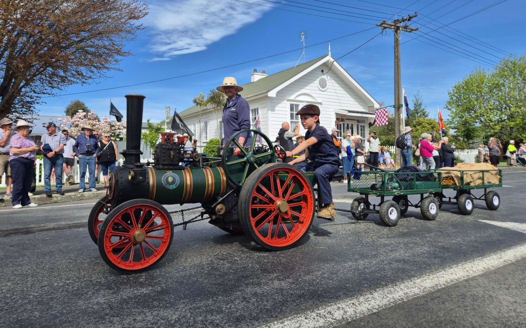 Traction engines of all sizes were paraded down Bridge Street
