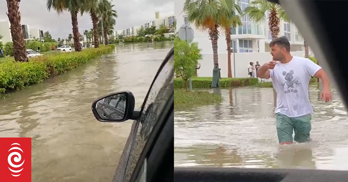 Ver: Inundaciones en Dubai: una familia neozelandesa nada hacia un lugar seguro mientras las carreteras se convierten en ríos