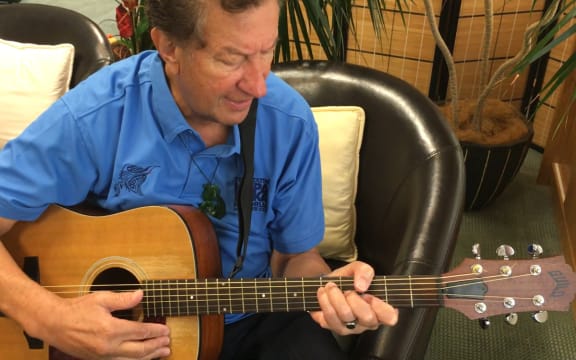 Trevor Maxwell, Ngāti Rangiwewehi